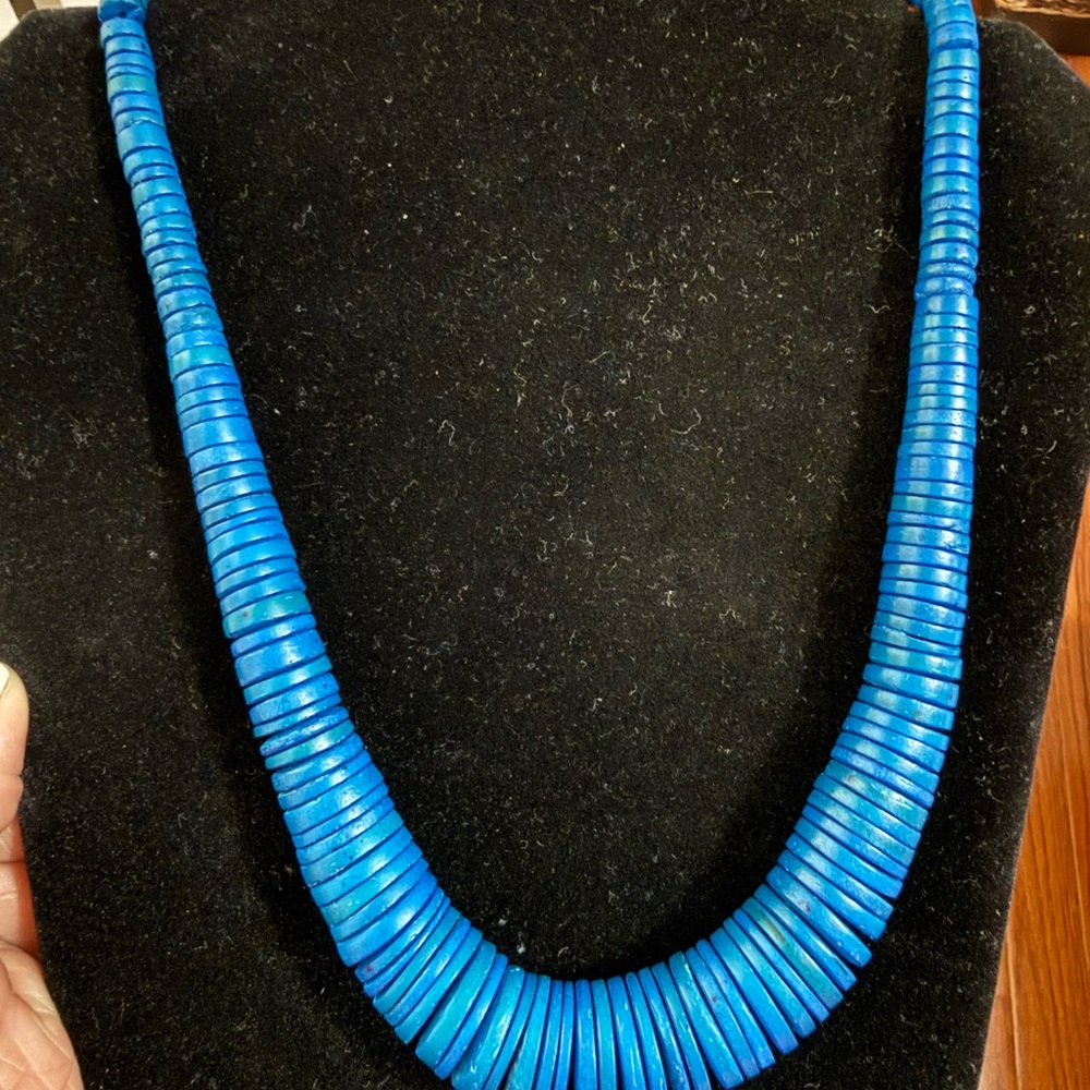 Elegant Blue Wood Beaded Necklace